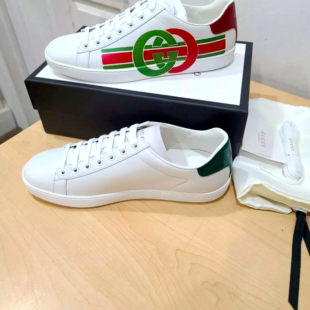 New authentic Gucci ace sneakers. 39.5/US 9.5.